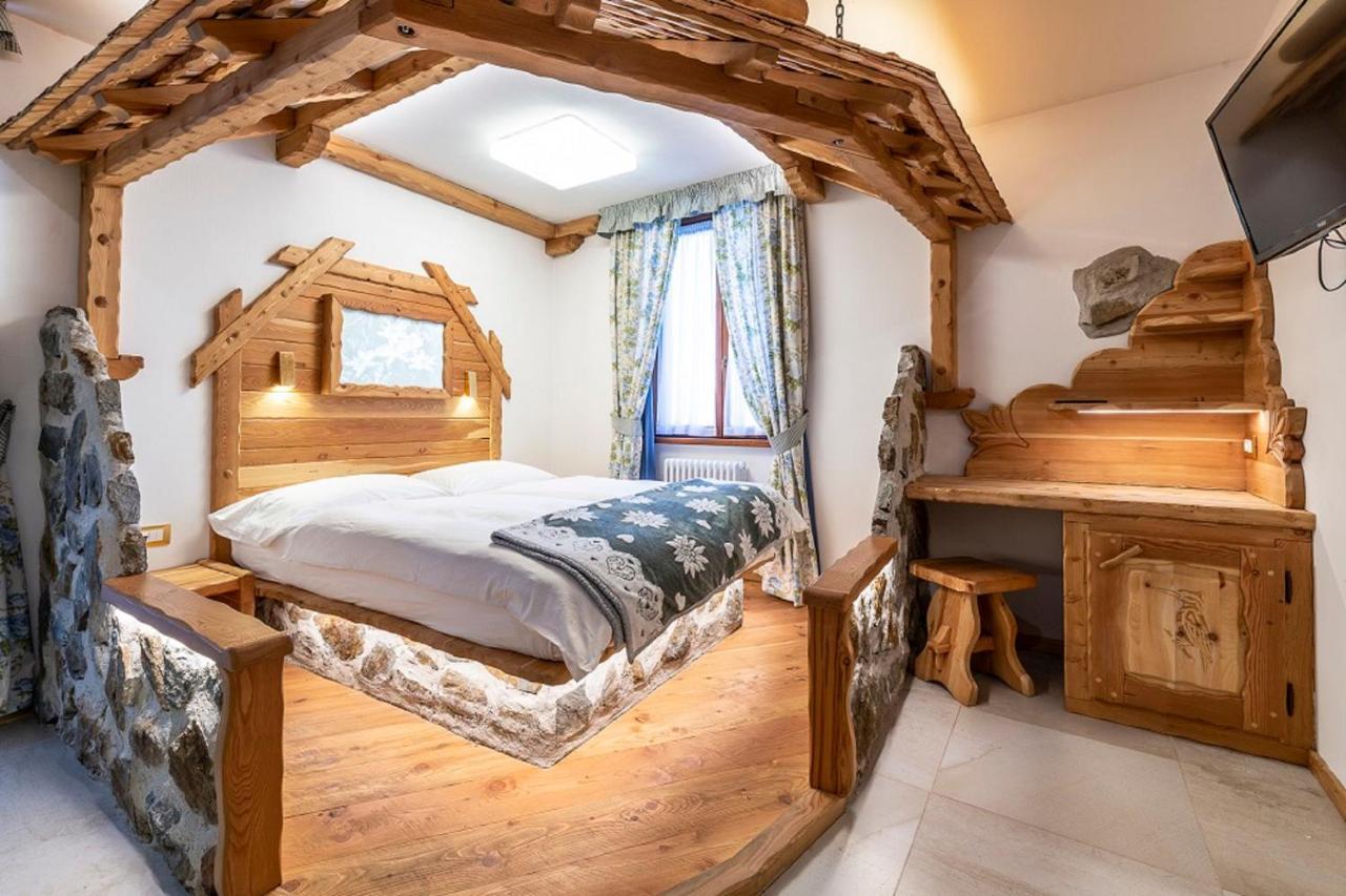 Hotel Arcangelo 3 Stelle Superior Pellizzano Luaran gambar